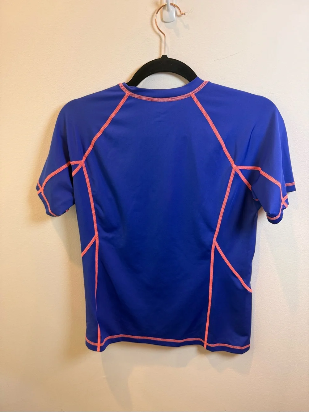Nike Women’s Full Zip Short Sleeve Athletic Top Blue Coral M